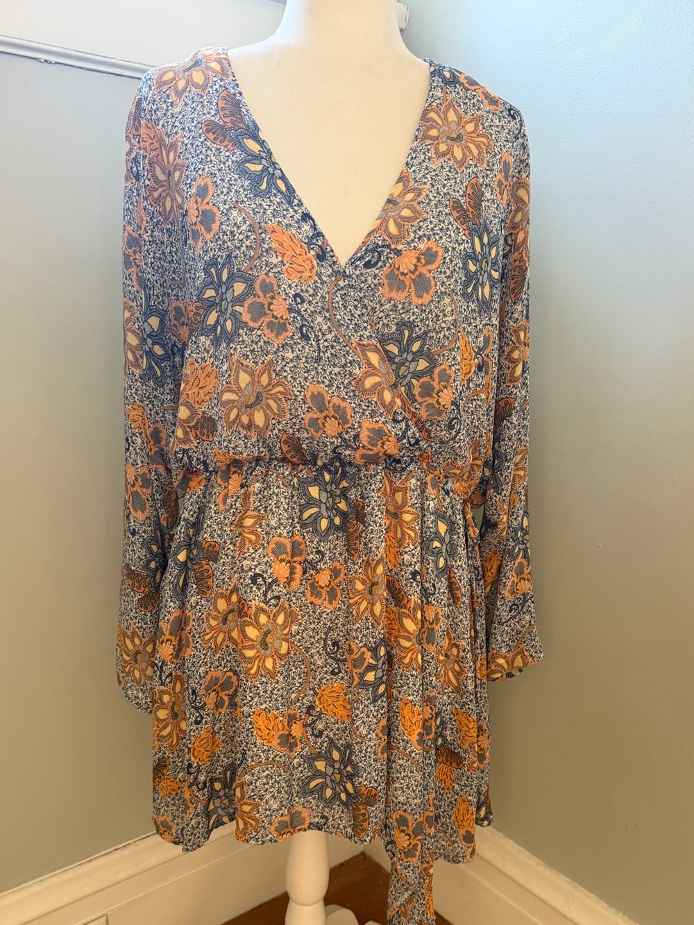 Free People Floral Boho Mini Dress Size M Blue Rust Long Sleeve V-Neck